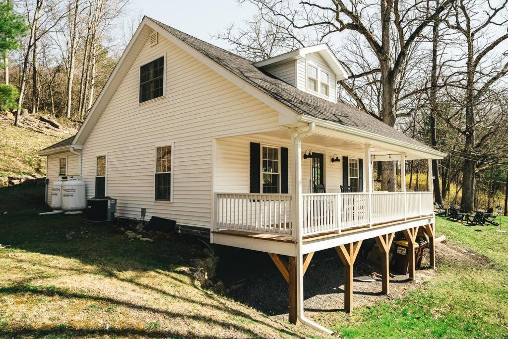 Cozy Cottage, Hot Tub, Fire Pit, 15Min To Hudson And Hiking 卡茨基尔 外观 照片
